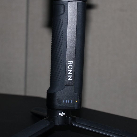 DJI Ronin S Gimbal - Picture 2 of 4
